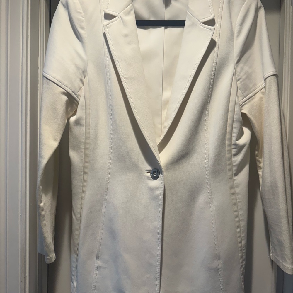 Worth Cream Blazer with stretch sleeves